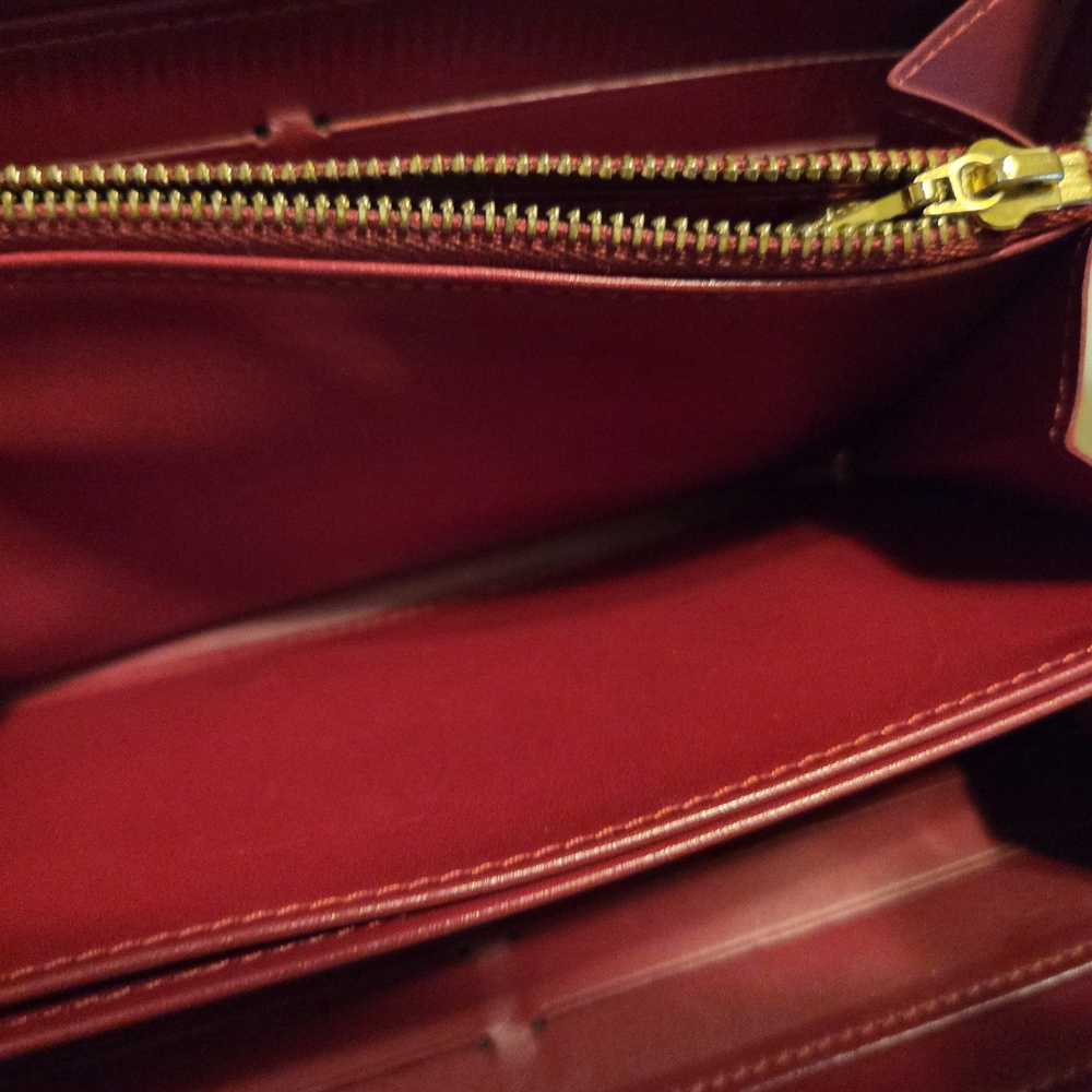 VEUC ! Louis Vuitton Rouge Leather Wallet with Signature Monogram - Picture 6 of 10